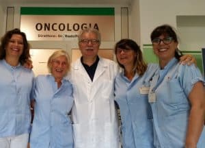 Foto_OK rODOLFO MATTIOLI E LO STAFF INFERMIERISTICO